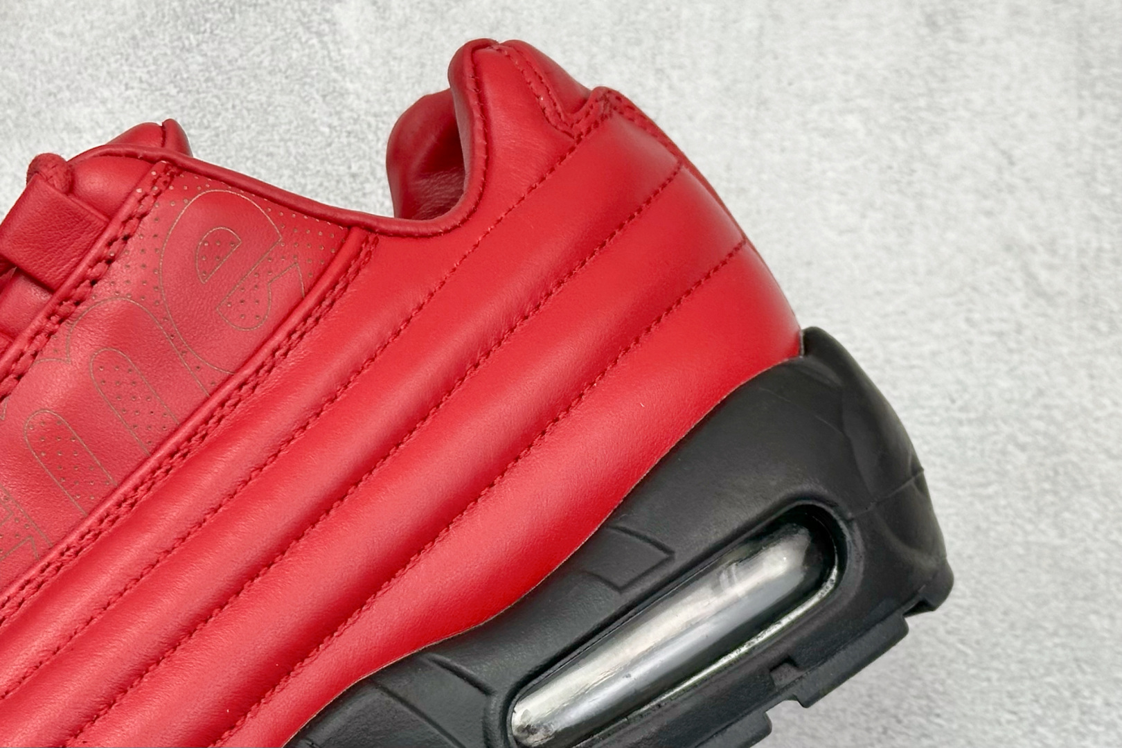 Supreme x Nike Air 95 Lux 联名款 复古减震气垫跑鞋 CI0999-600