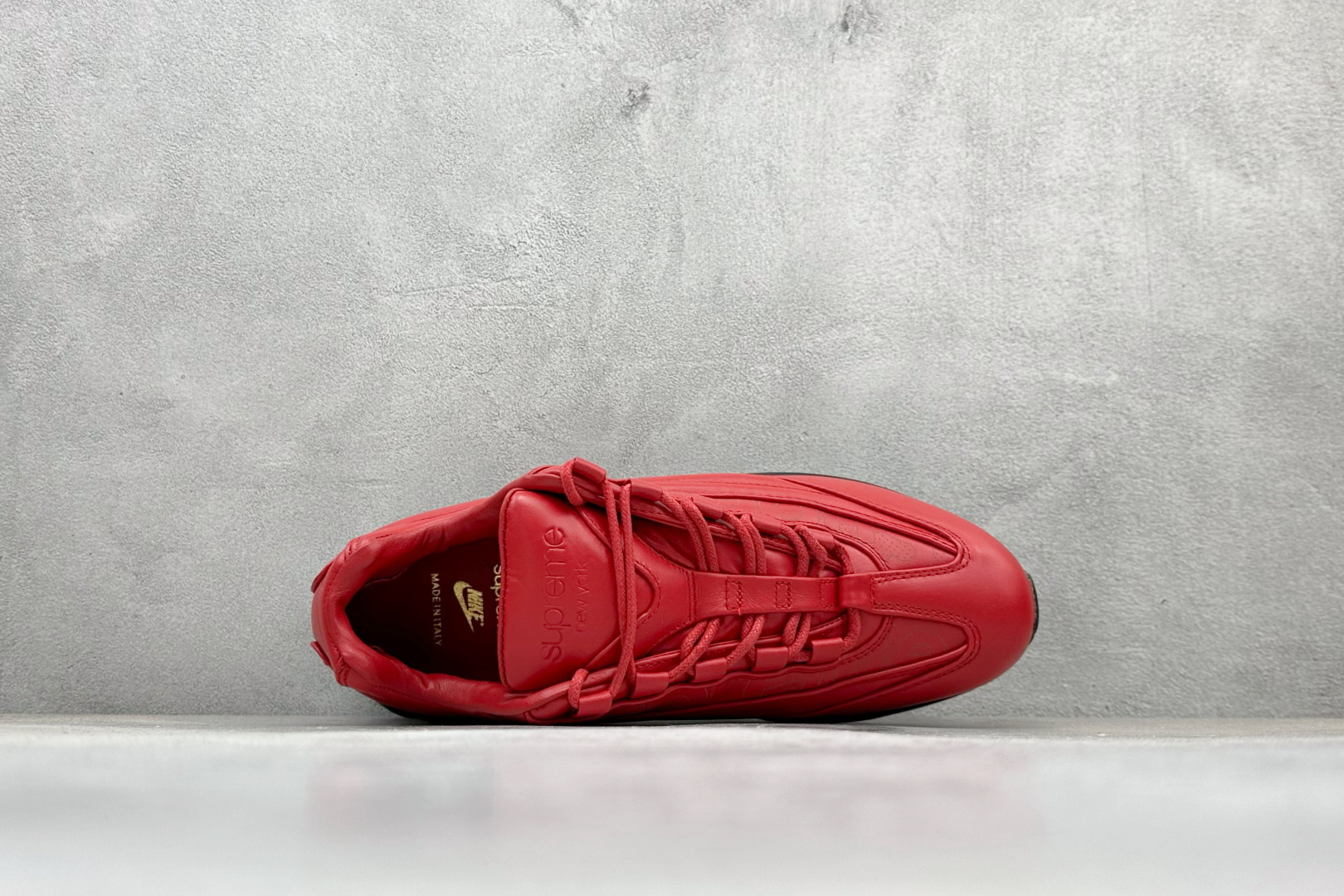 Supreme x Nike Air 95 Lux 联名款 复古减震气垫跑鞋 CI0999-600