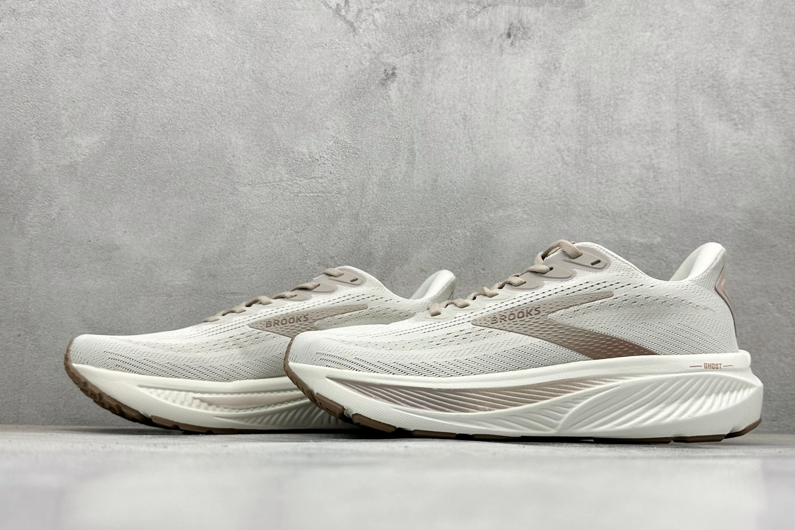 180 Z版Brooks Gho 17 布鲁克斯 减震竞速马拉松专业跑鞋 120431 1B 092