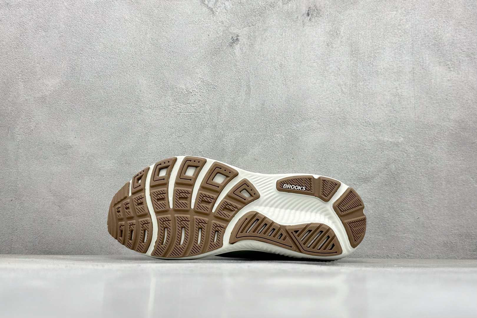 180 Z版Brooks Gho 17 布鲁克斯 减震竞速马拉松专业跑鞋 120431 1B 092