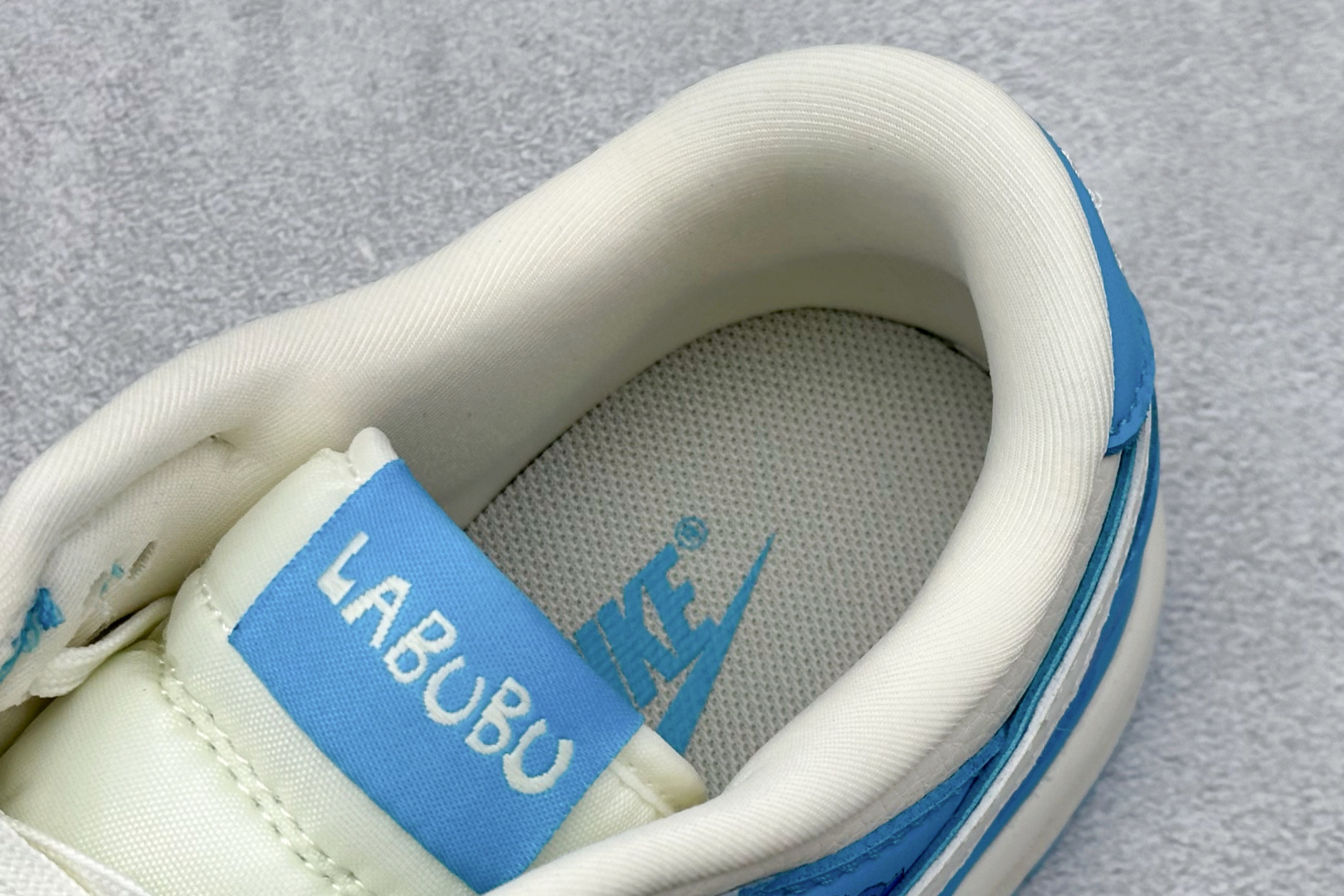 280 XC版Nike SB Dunk Low x LABUBU 蓝白小勾 DG2025-008