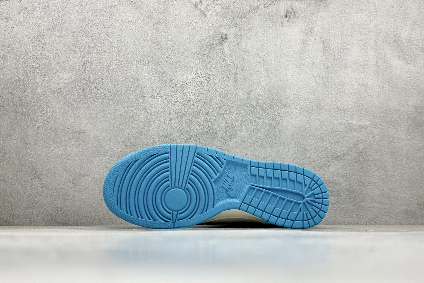 280 XC版Nike SB Dunk Low x LABUBU 蓝白小勾 DG2025-008