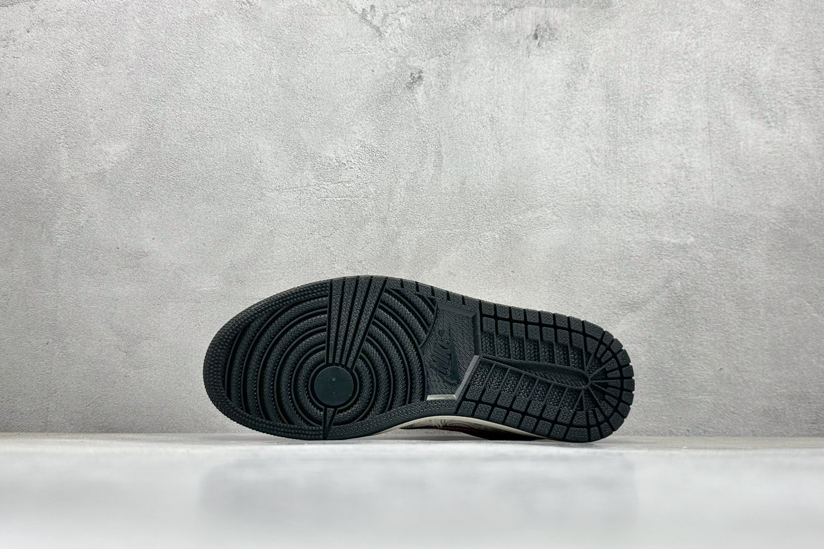 XC版Travis Scott x Fragment Design x Air Jordan 1 Low SP AJ1 乔1 Supreme联名 花雕红勾 低帮文化休闲板鞋 LD2025-035-莆田鞋,莆田鞋货源,高仿鞋,高仿鞋货源,安福档口,莆田高仿鞋,莆田鞋批发,高仿鞋批发,莆田高仿运动鞋,高仿运动鞋,莆田运动鞋 XC版Travis Scott x Fragment Design x Air Jordan 1 Low SP AJ1 乔1 Supreme联名 花雕红勾 低帮文化休闲板鞋 LD2025-035