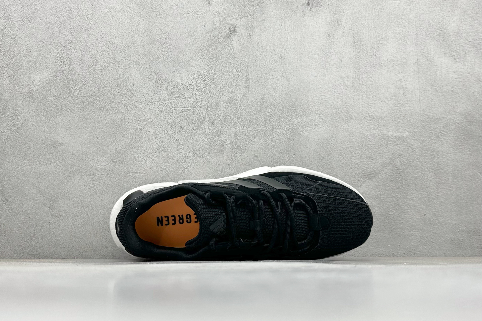 190 AD Boo X9000L4 系列复古爆米花跑鞋 S23669