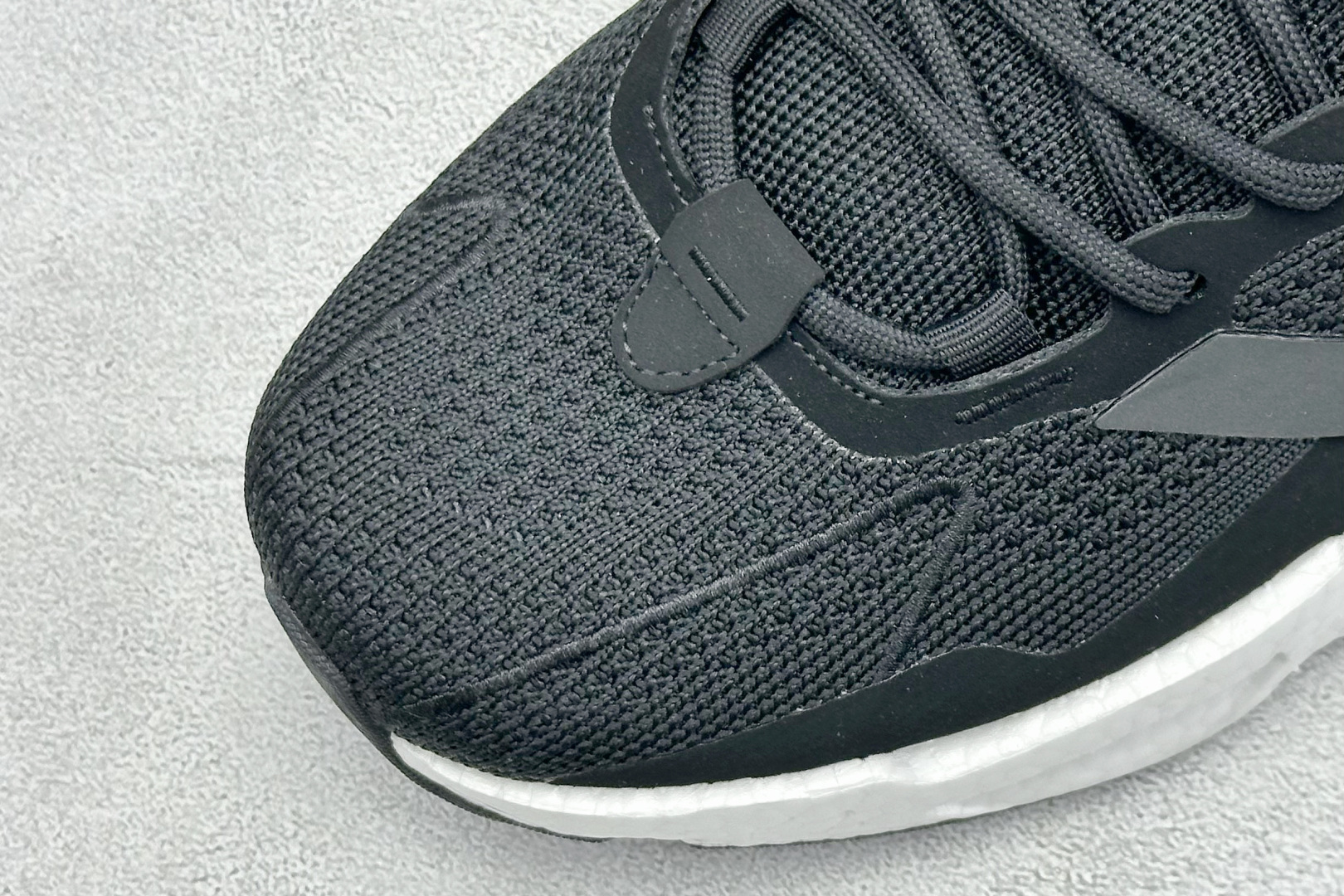 190 AD Boo X9000L4 系列复古爆米花跑鞋 S23669