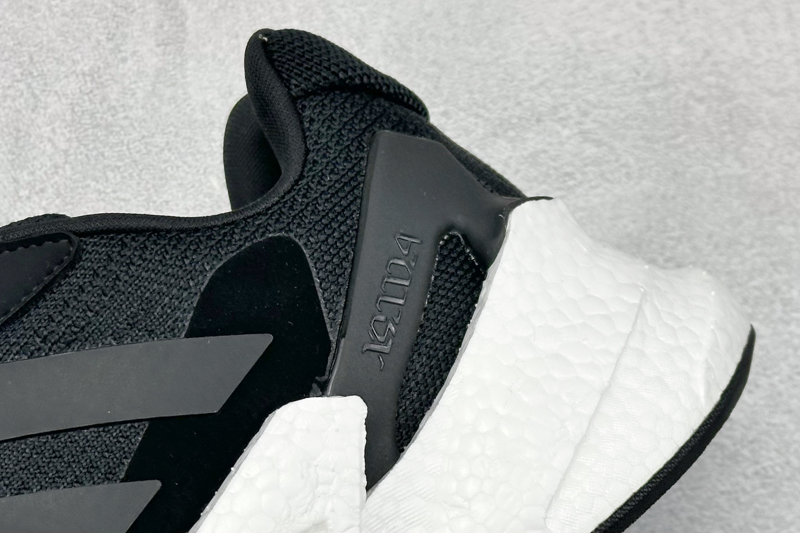 190 AD Boo X9000L4 系列复古爆米花跑鞋 S23669