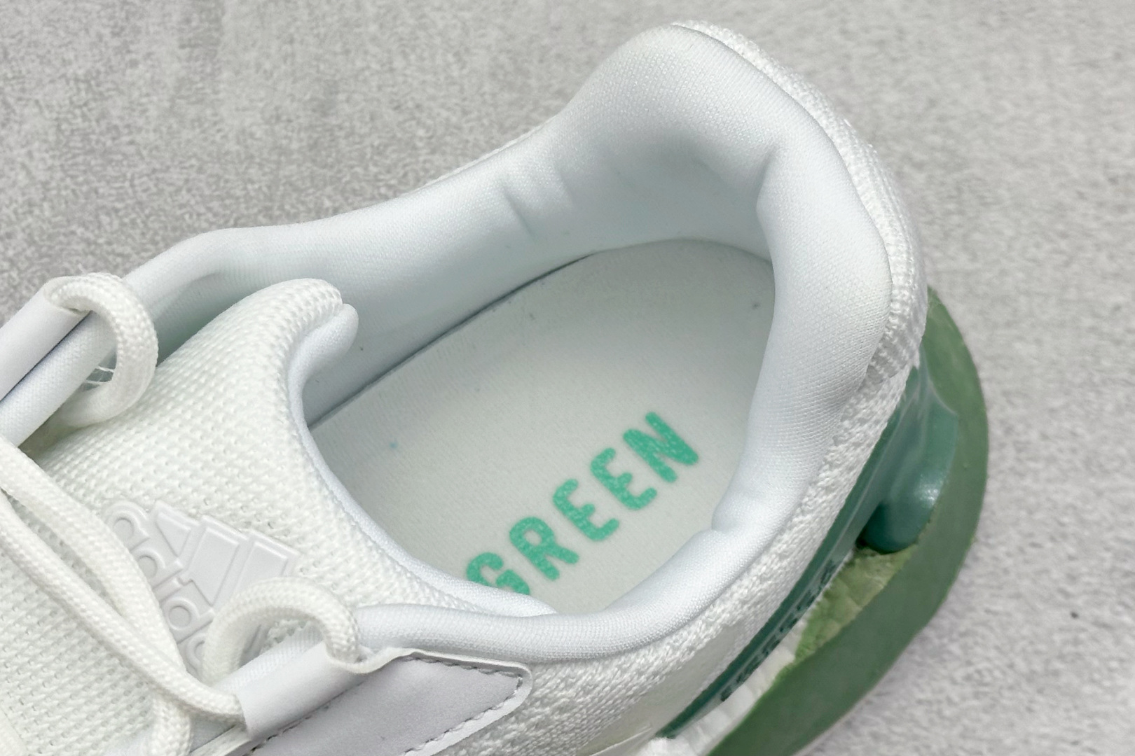 190 AD Boo X9000L4 系列复古爆米花跑鞋 GX3486