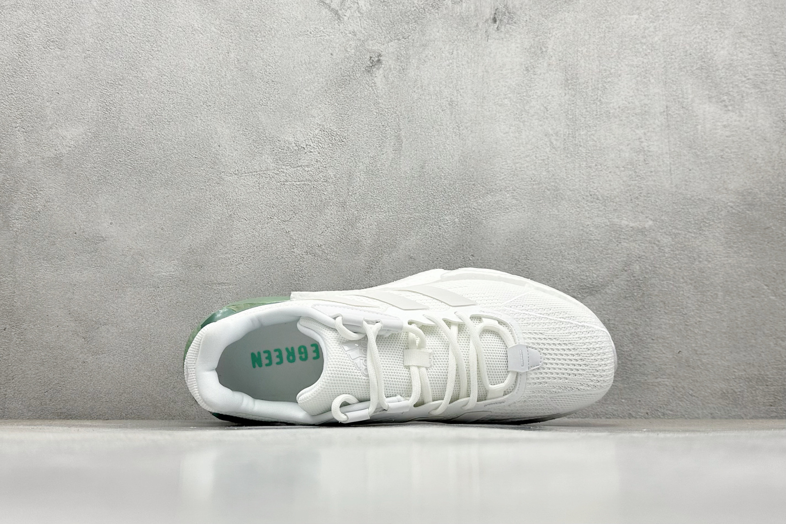 190 AD Boo X9000L4 系列复古爆米花跑鞋 GX3486