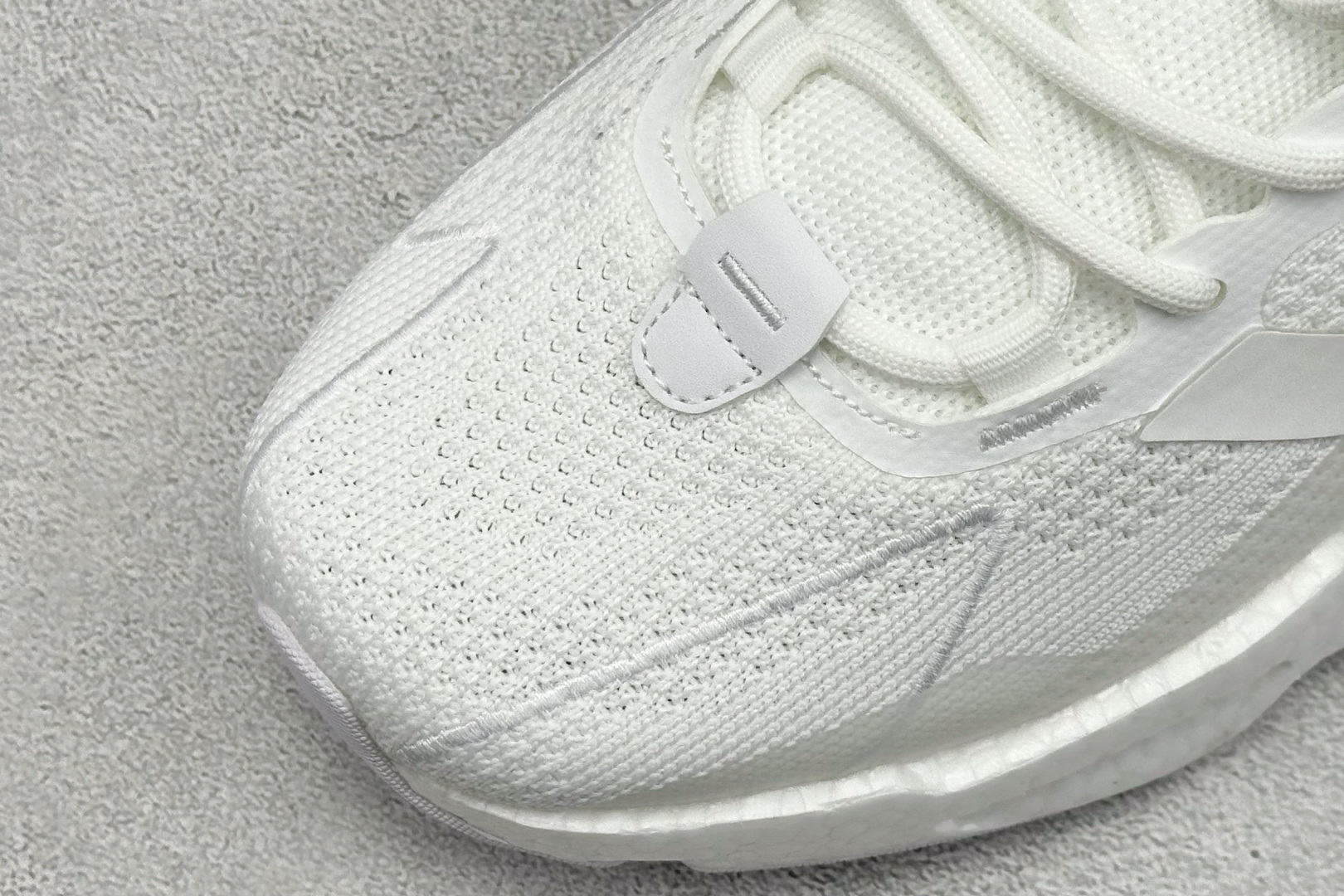 190 AD Boo X9000L4 系列复古爆米花跑鞋 GX3486