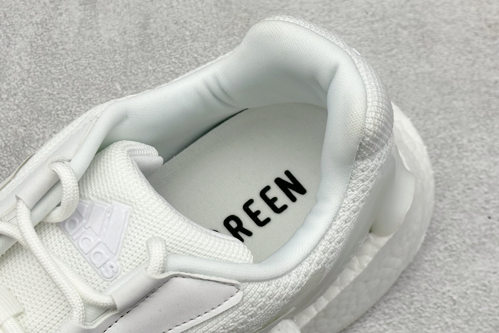 190 AD Boo X9000L4 系列复古爆米花跑鞋 S23688