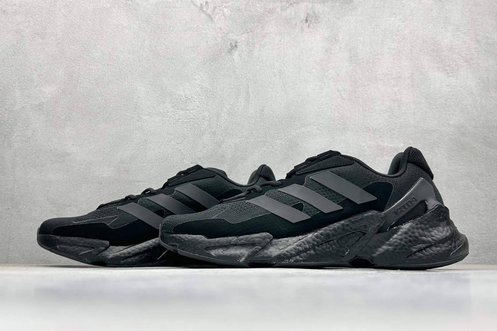 190 AD Boo X9000L4 系列复古爆米花跑鞋 #整体造型极具速度感 S23667