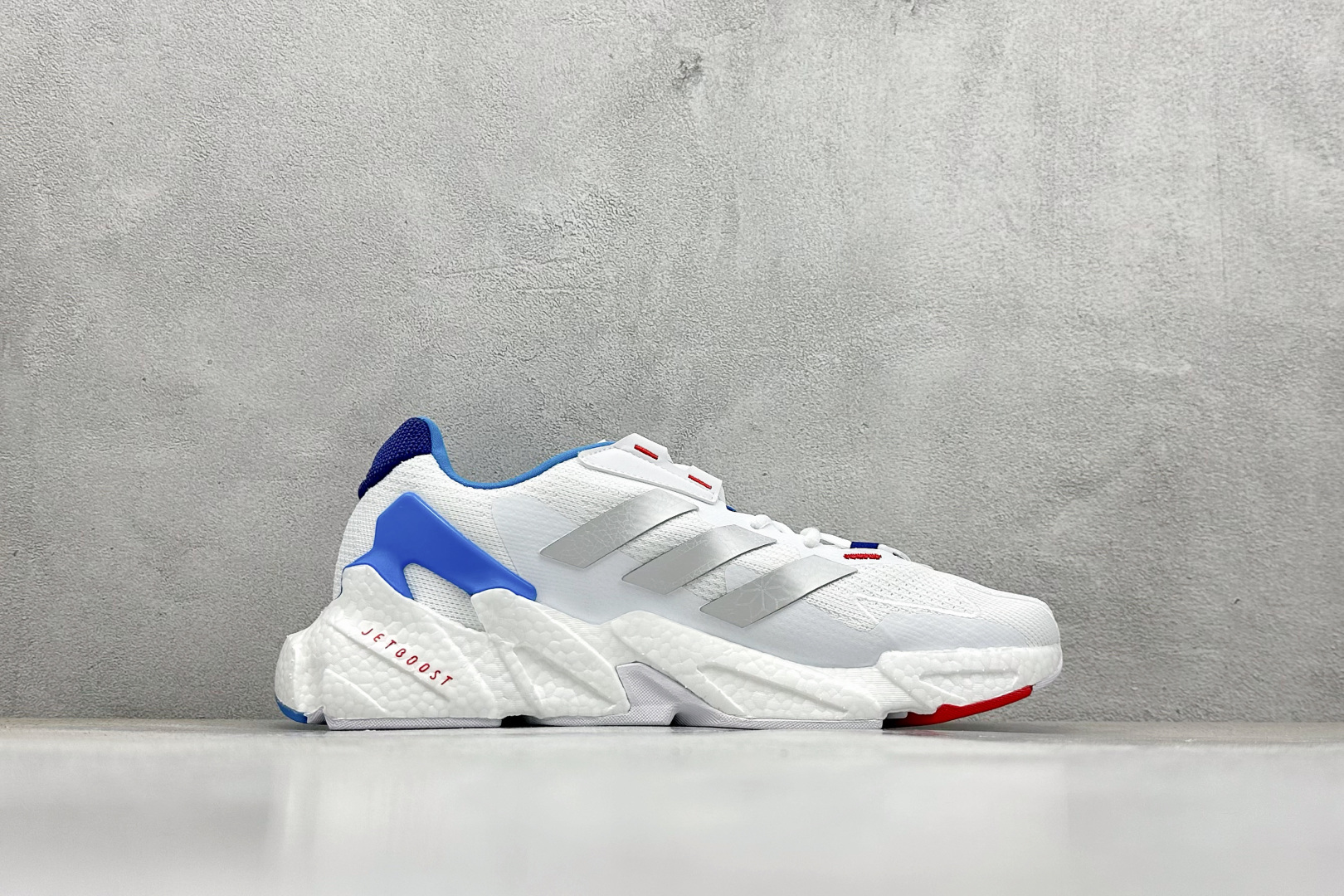 190 AD Boo X9000L4 系列复古爆米花跑鞋 #整体造型极具速度感 GY1333