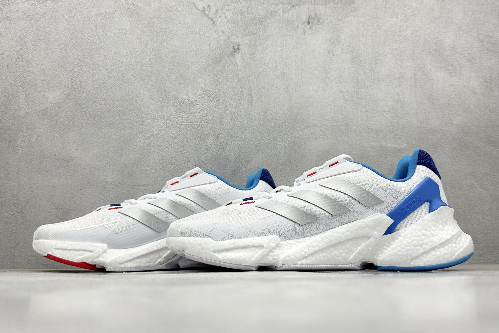 190 AD Boo X9000L4 系列复古爆米花跑鞋 #整体造型极具速度感 GY1333