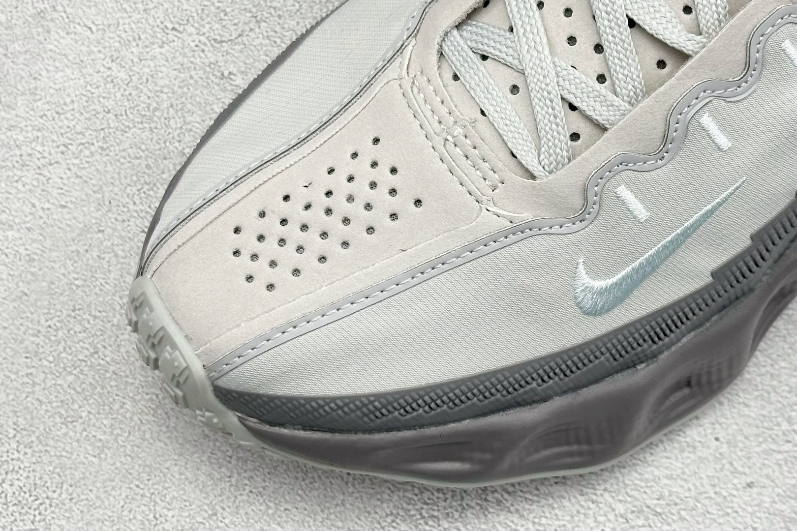 HYEIN SEO x Nike Ava Rover Ava Rover 联名鞋 DX4215-004