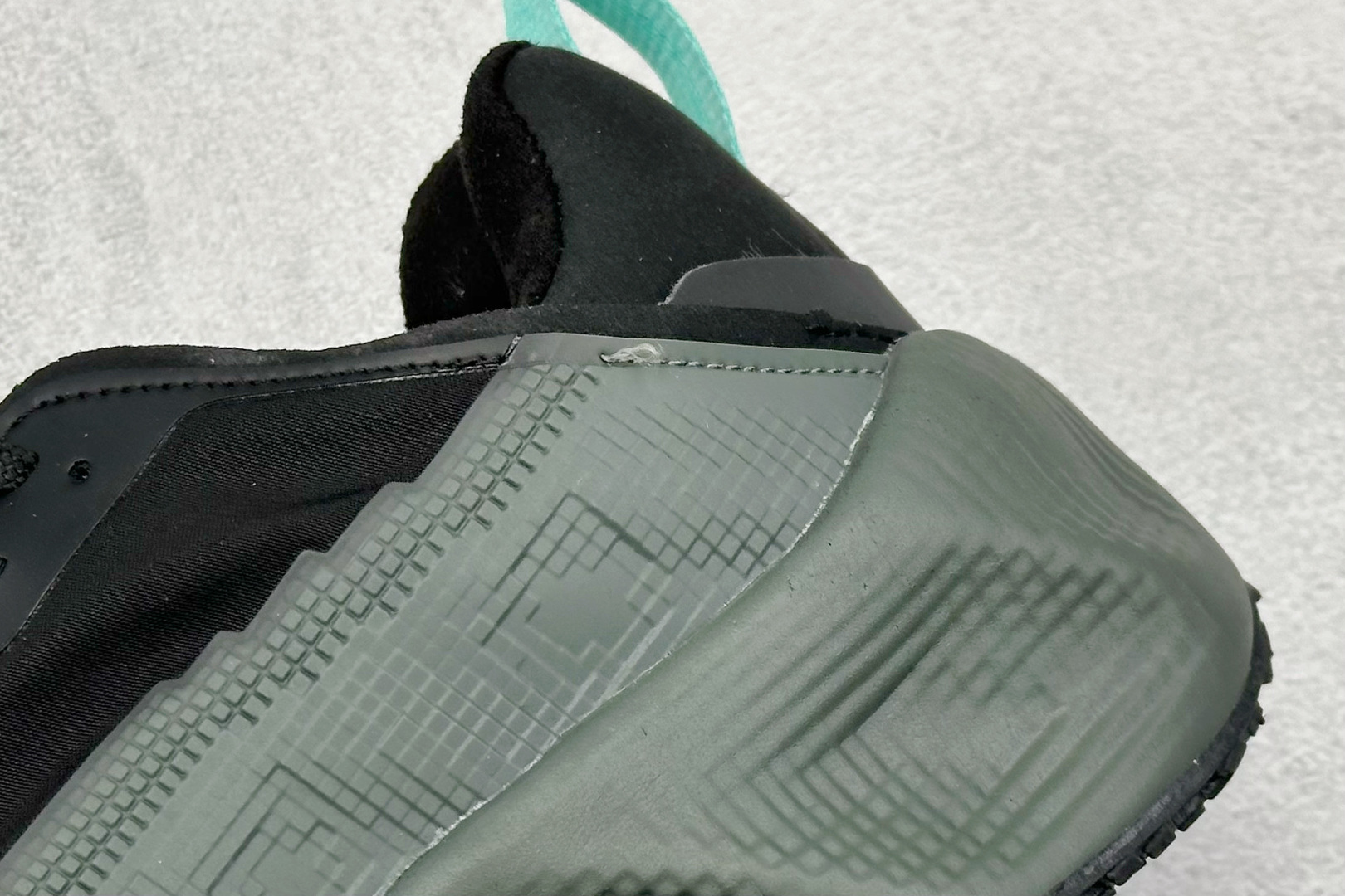 HYEIN SEO x Nike Ava Rover Ava Rover 联名鞋 DX4215-006