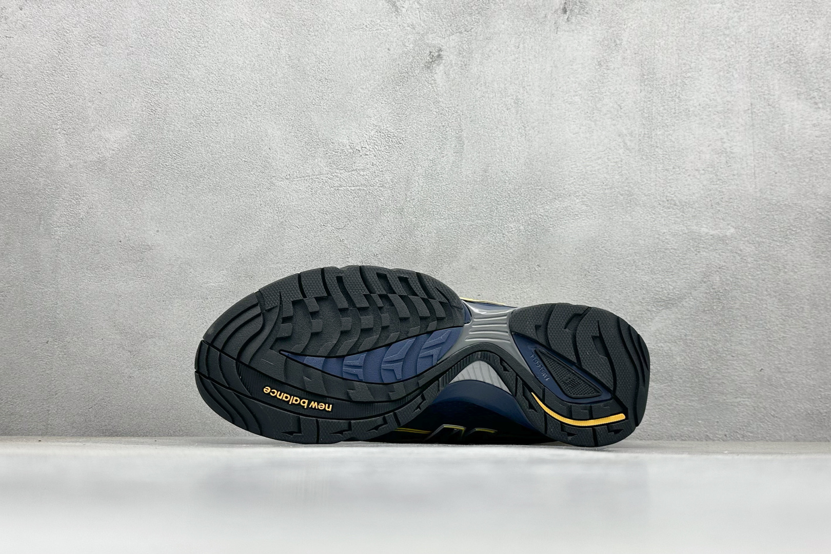 190 RA版ALDxNew Balance RC56 新百伦 NB 舒适耐磨 低帮 休闲跑步鞋 URC56AD1-Chinese UA Cheap High Quatity Brand Clothes Bags handbags Sneakers wholesale wholesaler seller from China Factory suppliers Fashion Clothing Shoes best Quality Beautiful Price 190 RA版ALDxNew Balance RC56 新百伦 NB 舒适耐磨 低帮 休闲跑步鞋 URC56AD1