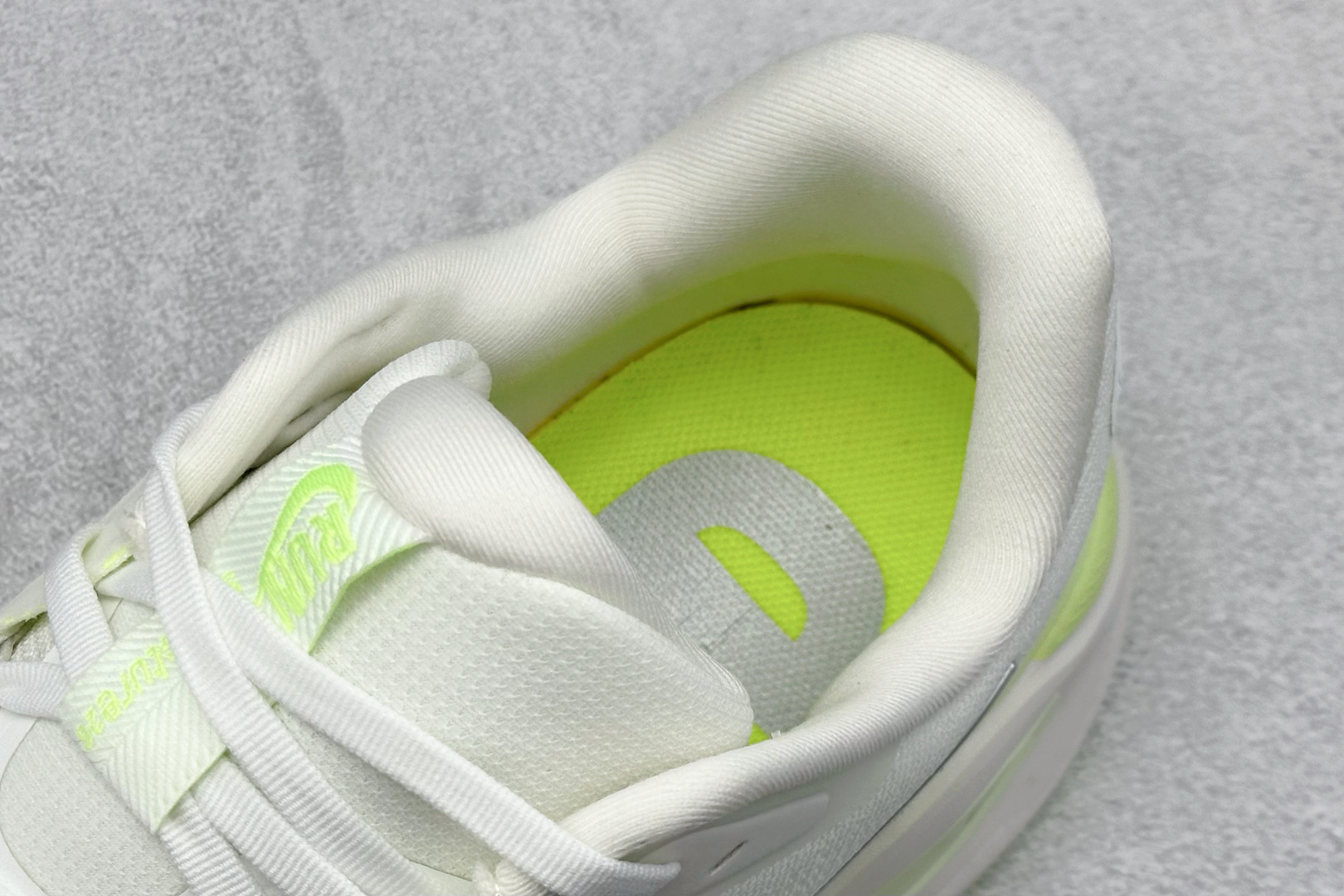 180 FS版Nike Air Zoom Structure 26 耐克减震防滑舒适跑鞋 HJ1101-103