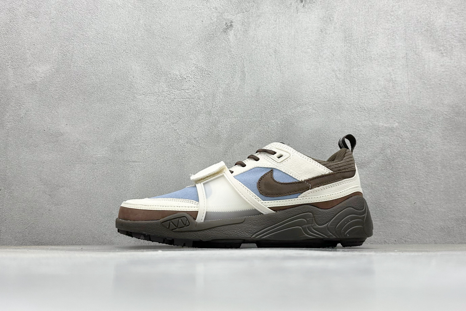 290 YH版 Travis Scott x Nk Shark-A-Don ”Sail” 联名款 潮流低帮生活休闲鞋 HQ3072-400