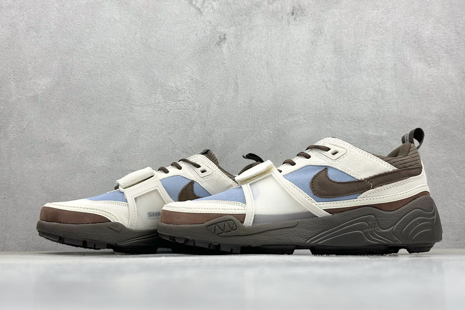 290 YH版 Travis Scott x Nk Shark-A-Don ”Sail” 联名款 潮流低帮生活休闲鞋 HQ3072-400