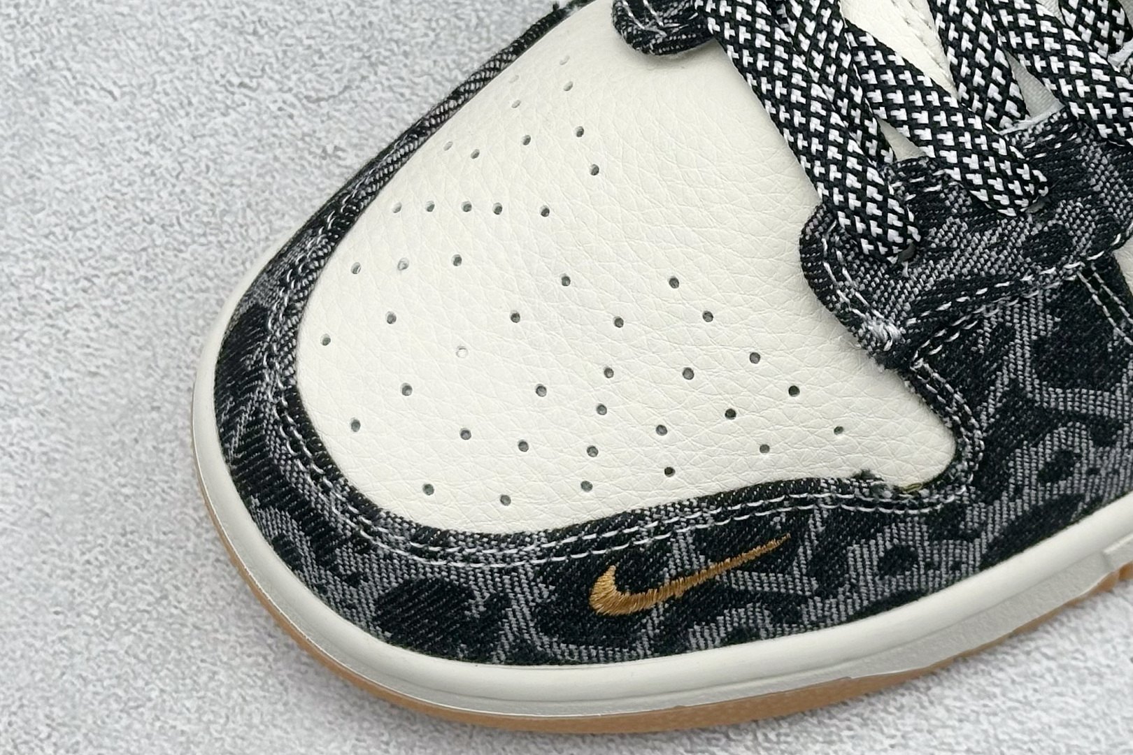 SC版Nike SB Dunk Low 迪奥联名 墨纹牛仔 高端定制 低帮休闲板鞋 SD6688-001