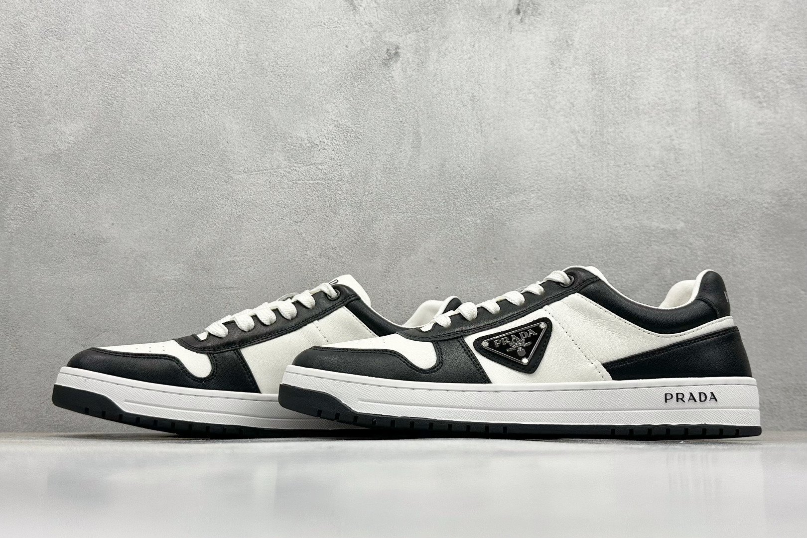 380 PRADA 普拉达马龙同款低帮男鞋休闲鞋运动板鞋系列