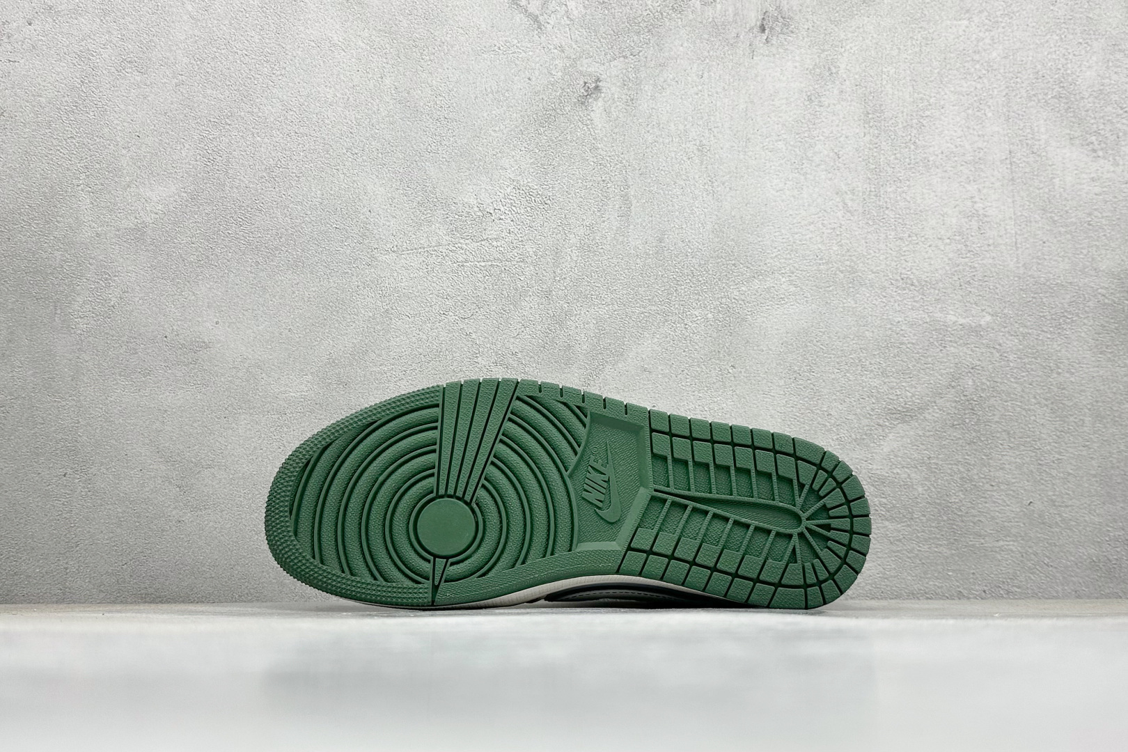 Travis Scott x Fragment Design x Air Jordan 1 Low SP AJ1 乔1 Supreme联名 米灰军绿 低帮文化休闲板鞋 JW1188-149