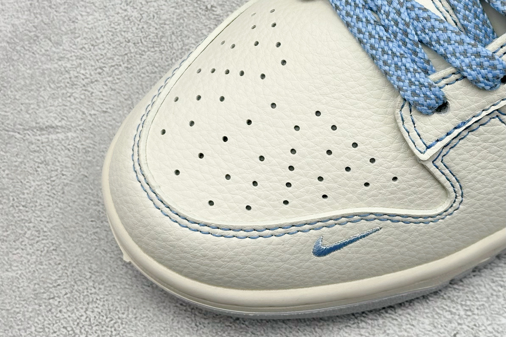 Nike SB Dunk Low x Stussy 白蓝小勾 XF8698-082