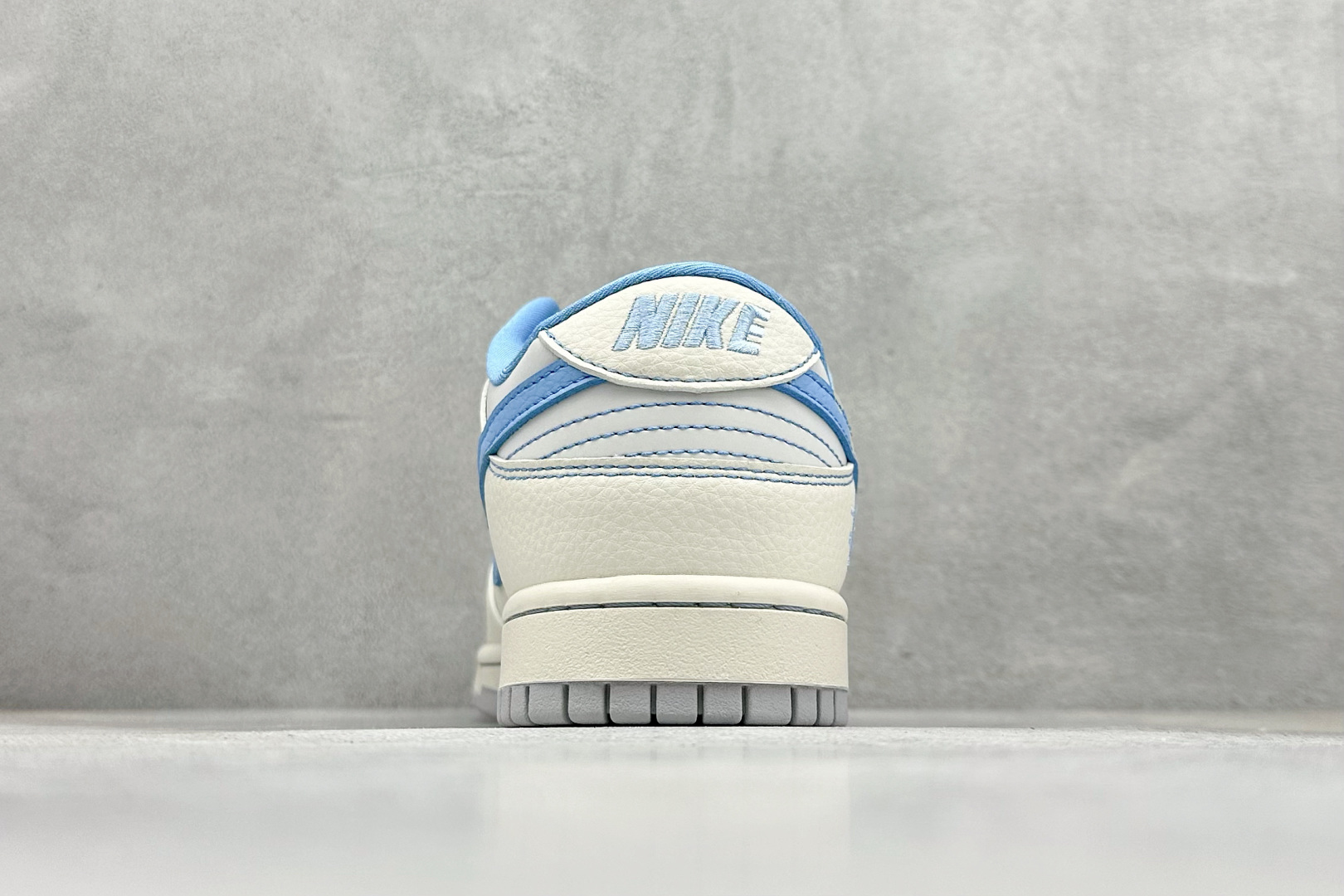 Nike SB Dunk Low x Stussy 白蓝小勾 XF8698-082