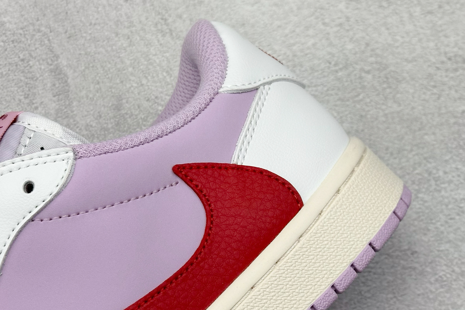 Travis Scott x Air Jordan 1 Low 低帮倒钩联名 DM7866-106