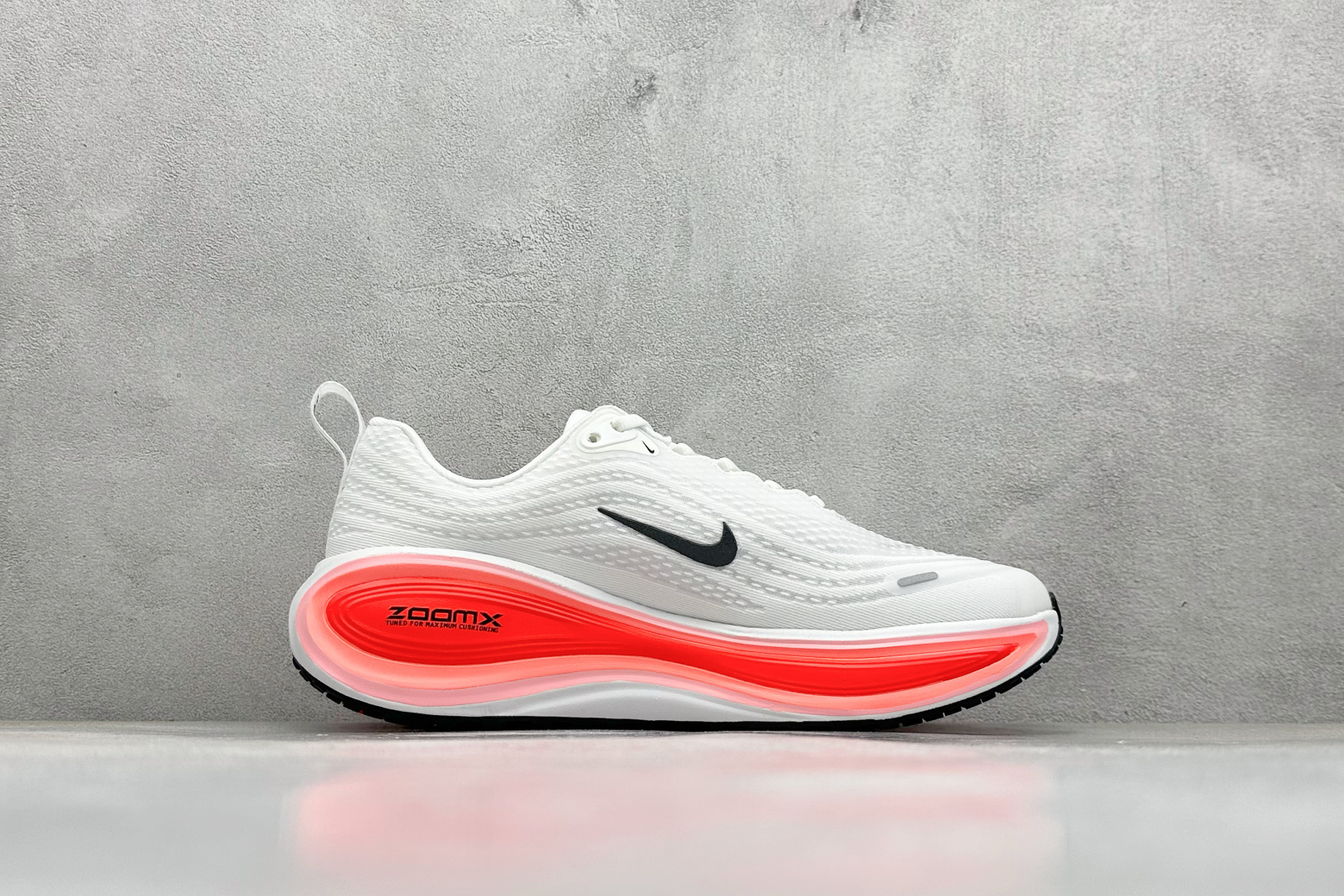 Nike Air Zoom Vomero PLUS 全新科技提前原鞋开发 运动跑鞋 HV8150-100-莆田鞋,莆田鞋货源,高仿鞋,高仿鞋货源,安福档口,莆田高仿鞋,莆田鞋批发,高仿鞋批发,莆田高仿运动鞋,高仿运动鞋,莆田运动鞋 Nike Air Zoom Vomero PLUS 全新科技提前原鞋开发 运动跑鞋 HV8150-100