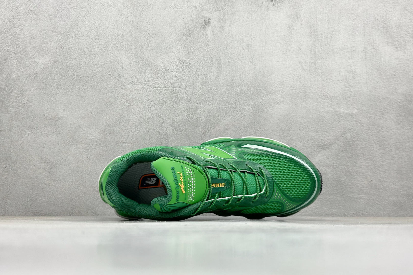 190 New Balance 2000系列复古老爹风休闲运动慢跑鞋 U2000WGJ