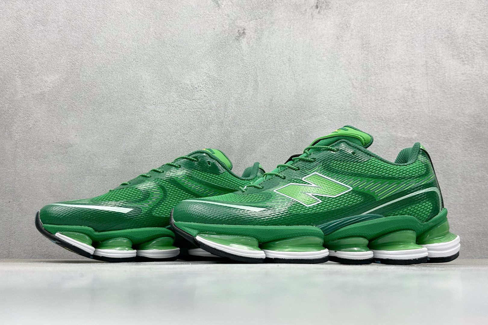 190 New Balance 2000系列复古老爹风休闲运动慢跑鞋 U2000WGJ