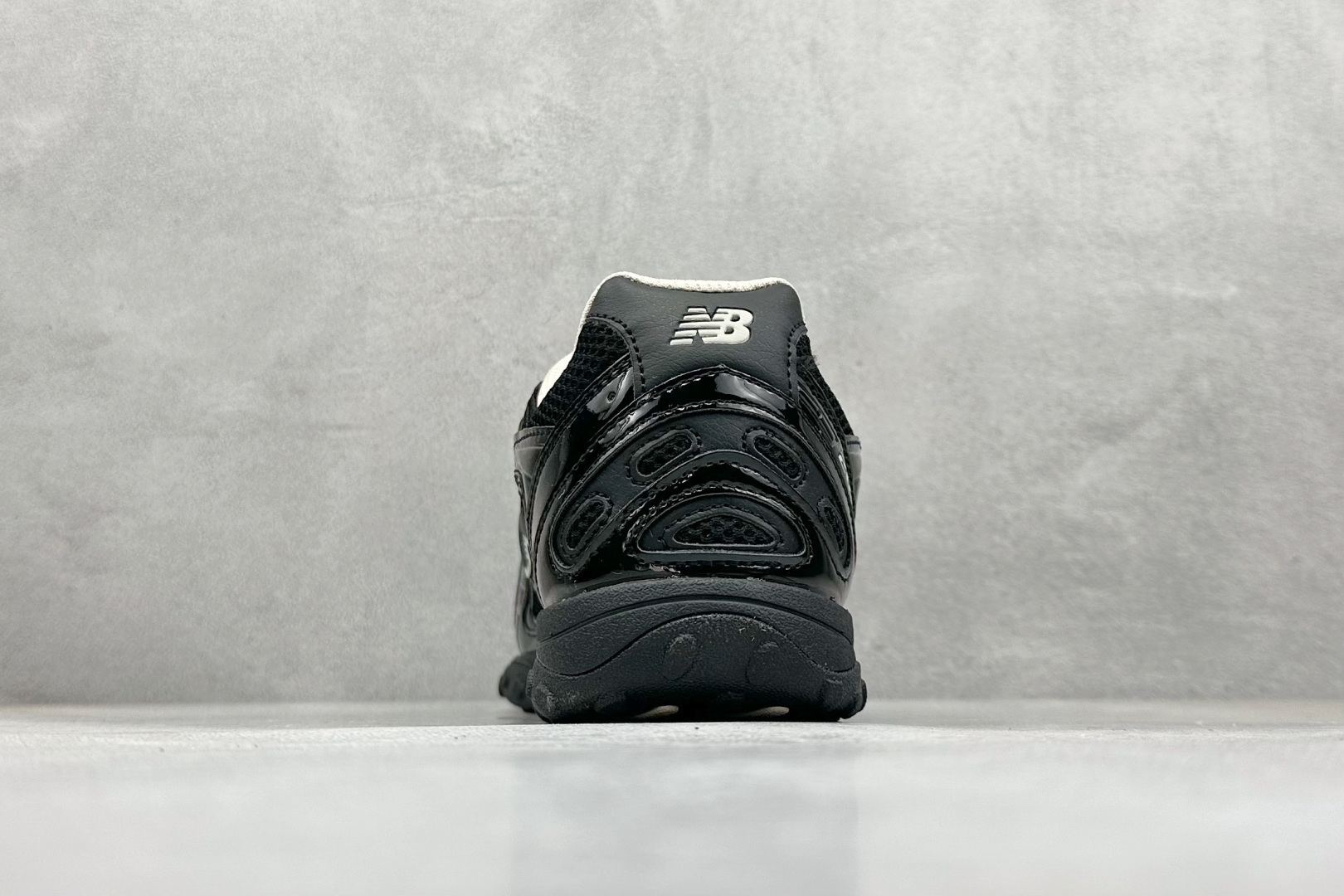 190 New Balance 204L系列 新百伦 薄底鞋 薄底皮质鞋带德训系 减震耐磨包裹性支撑轻便 低帮 生活休闲鞋 U204LMRA