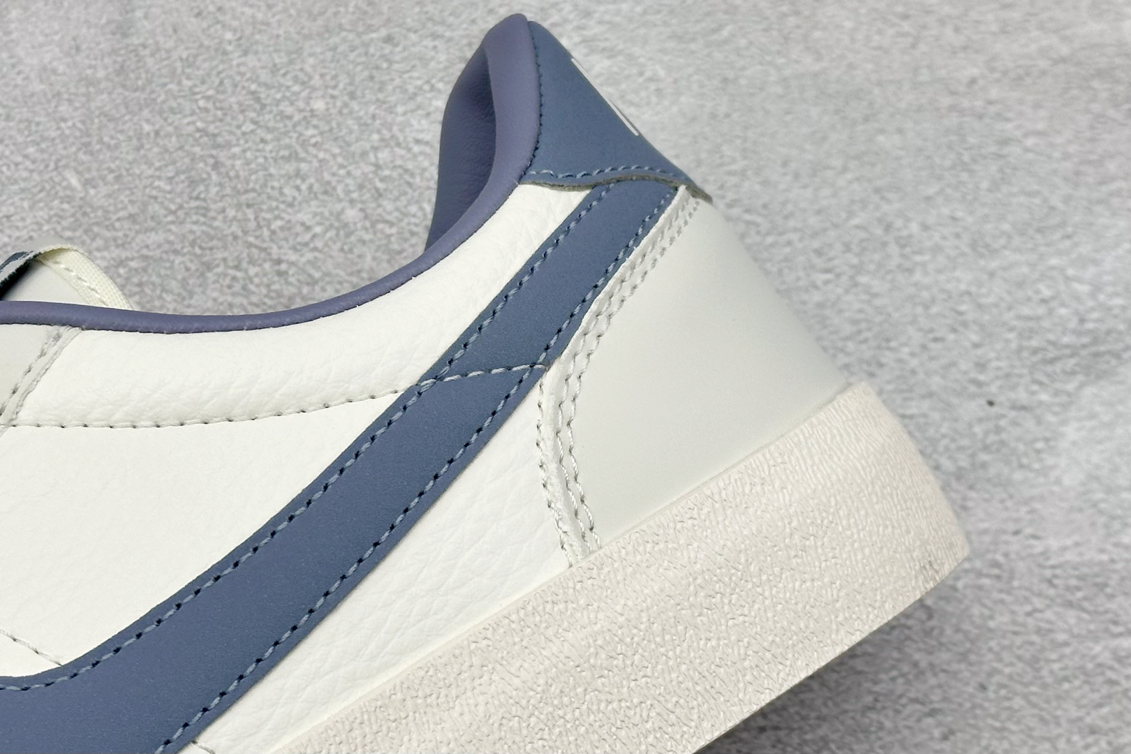 FS版 Nk Killsh II Leather 低帮休闲板鞋 HQ1657-106