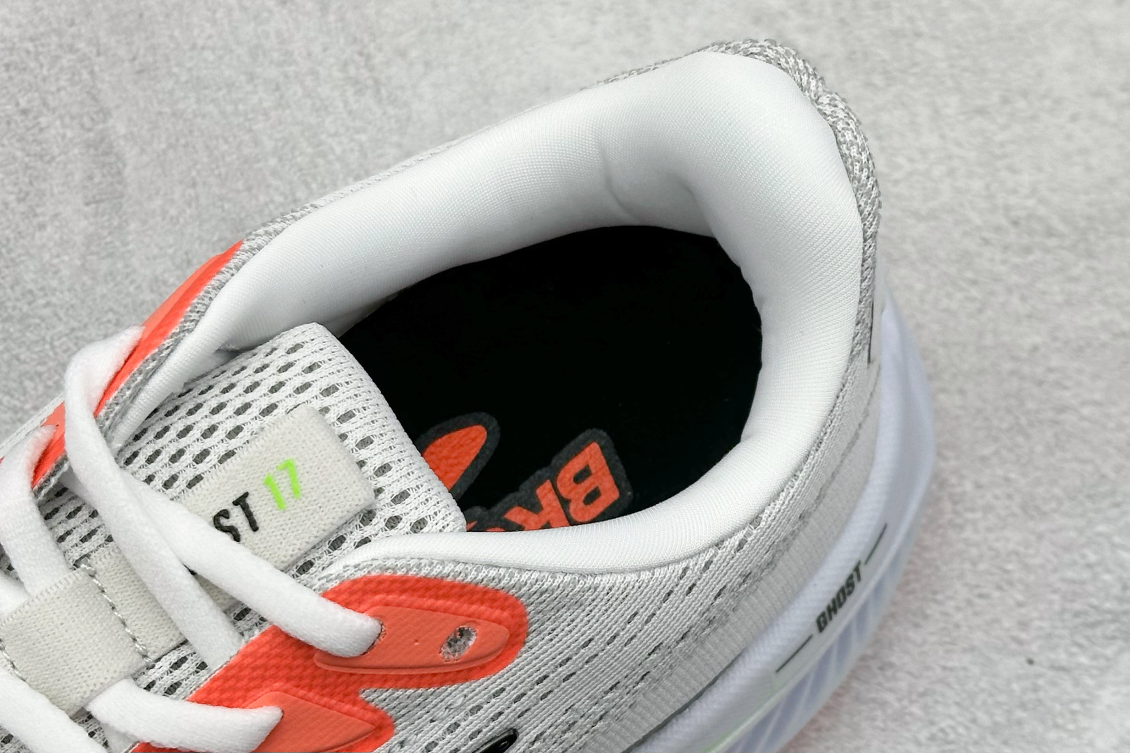 180 CK版Brooks布鲁克斯 Gho 17 网面时尚 网布耐磨透气低帮休闲跑步鞋 110442 1D 112