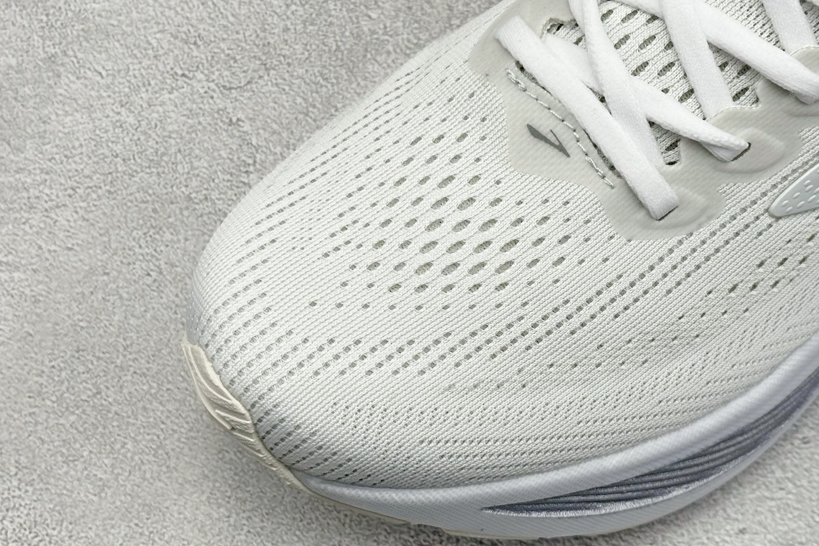 180 CK版Brooks布鲁克斯 Gho 17 网面时尚 网布耐磨透气低帮休闲跑步鞋 120431 1D 151