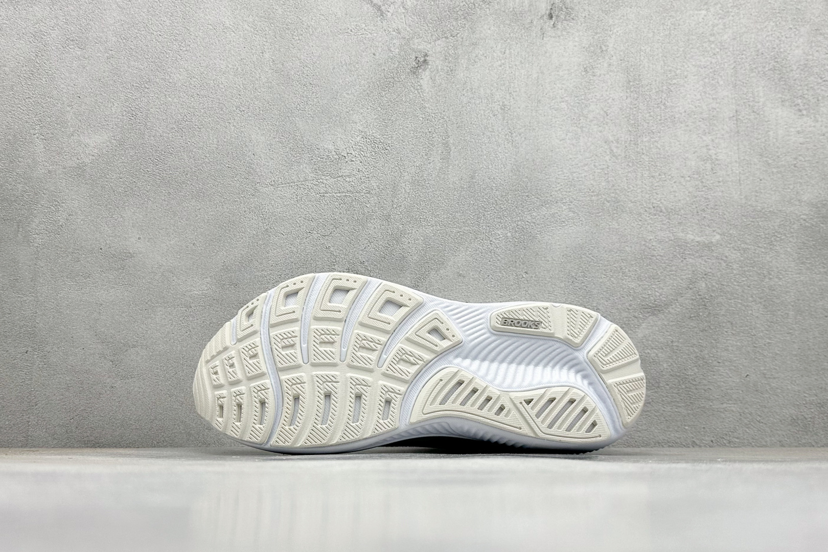 180 CK版Brooks布鲁克斯 Gho 17 网面时尚 网布耐磨透气低帮休闲跑步鞋 120431 1D 151