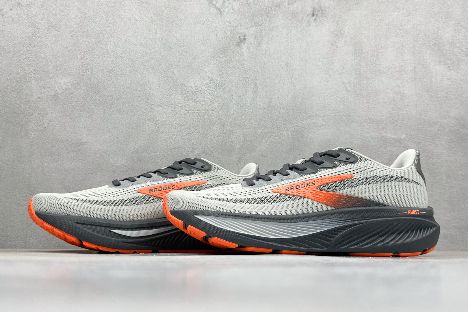 180 CK版Brooks布鲁克斯 Gho 17 网面时尚 网布耐磨透气低帮休闲跑步鞋 110442 1D 048