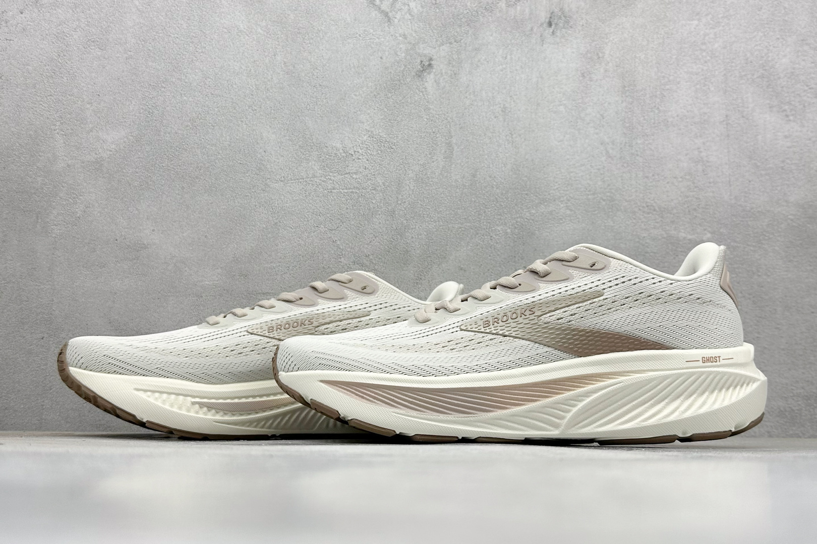 180 CK版Brooks布鲁克斯 Gho 17 网面时尚 网布耐磨透气低帮休闲跑步鞋 120431 1D 092