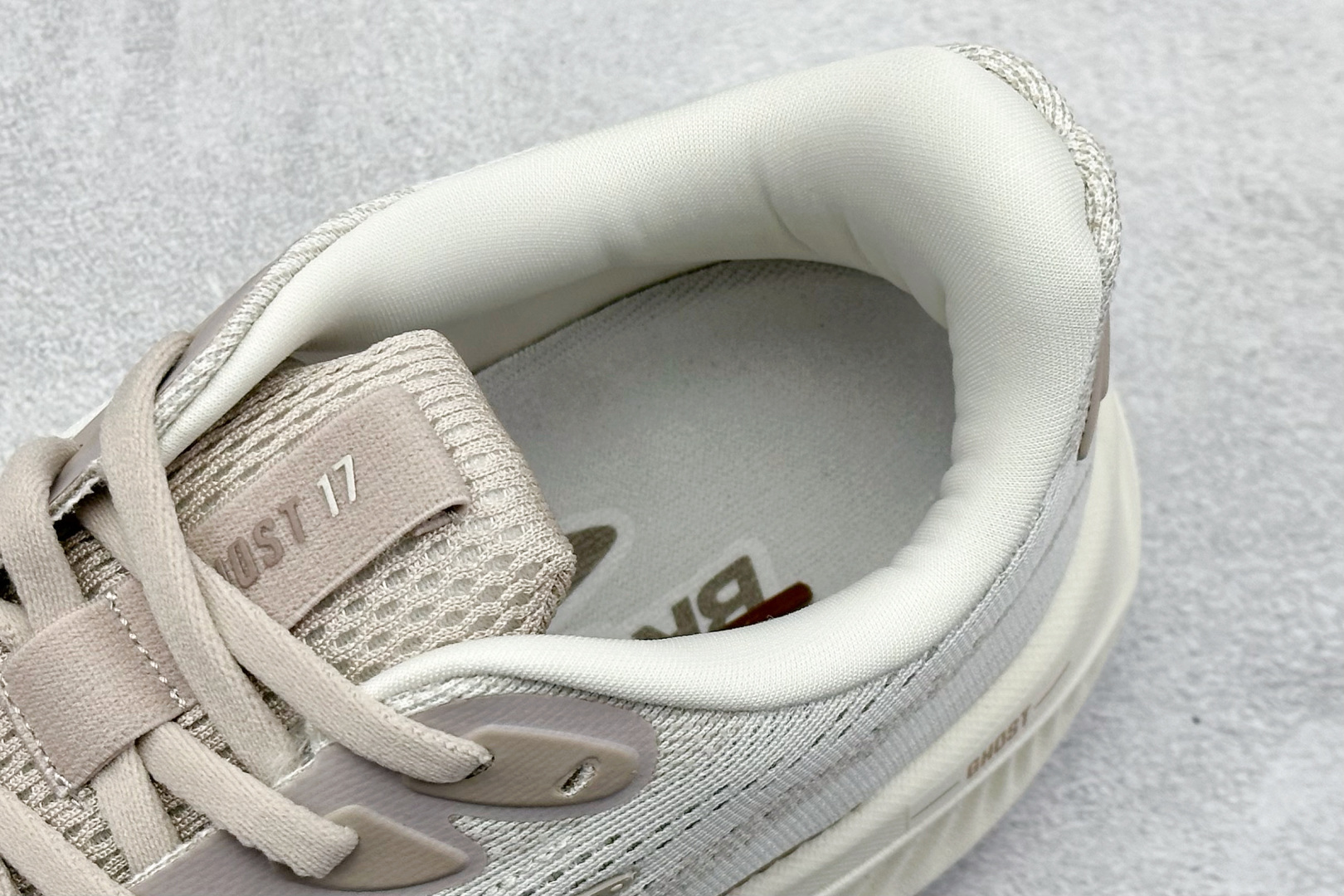 180 CK版Brooks布鲁克斯 Gho 17 网面时尚 网布耐磨透气低帮休闲跑步鞋 120431 1D 092