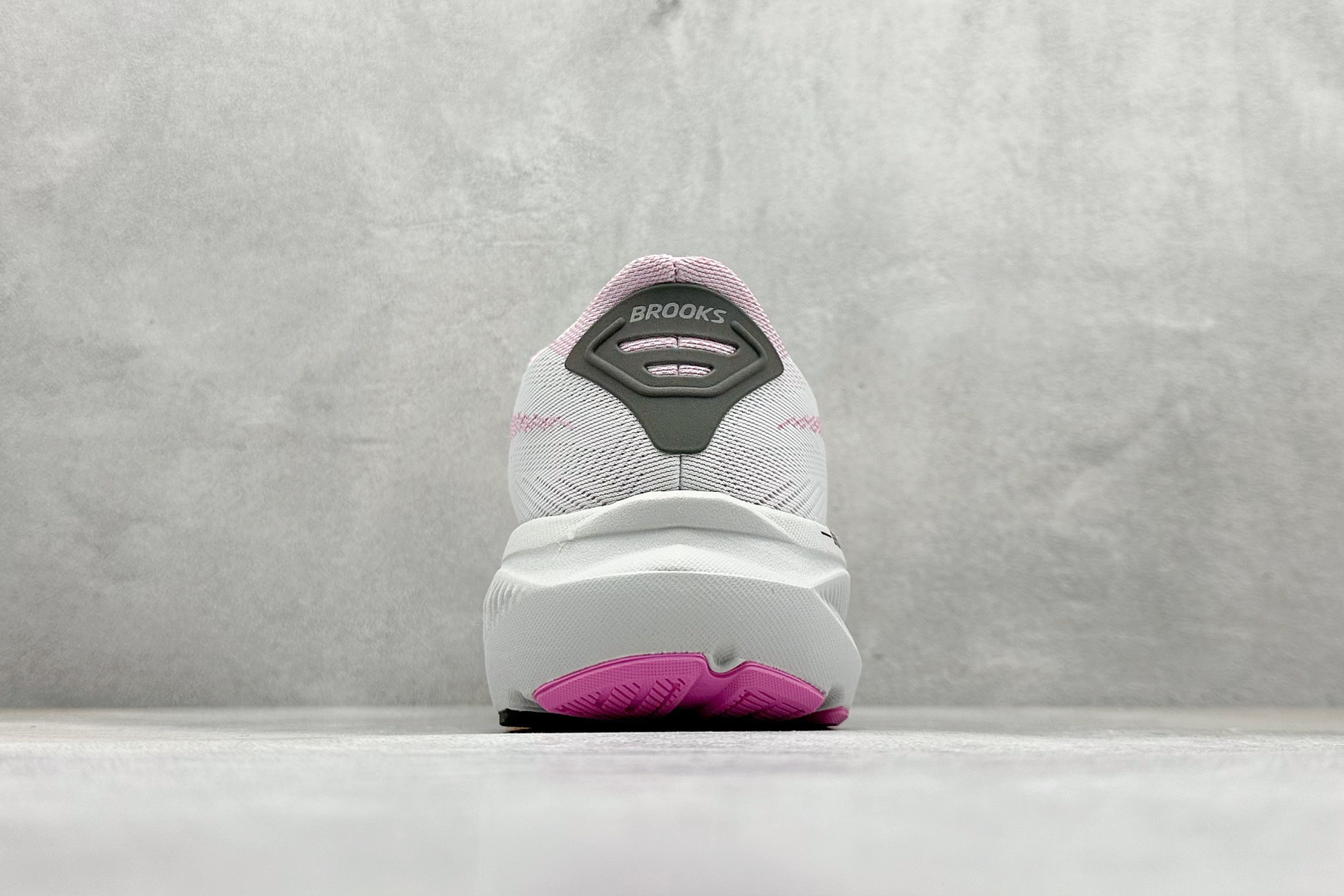 180 CK版Brooks布鲁克斯 Gho 17 网面时尚 网布耐磨透气低帮休闲跑步鞋 120431 1D 070