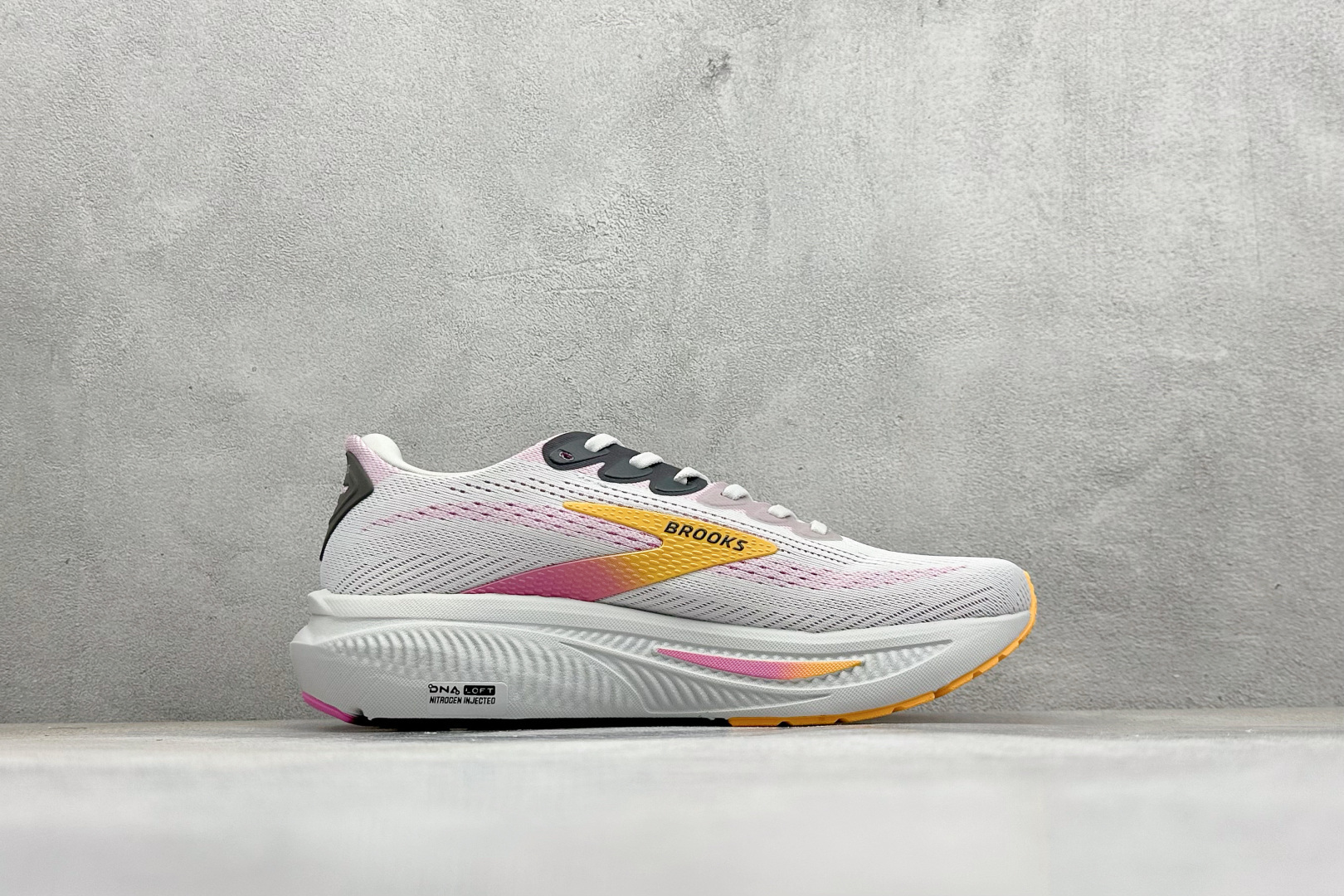 180 CK版Brooks布鲁克斯 Gho 17 网面时尚 网布耐磨透气低帮休闲跑步鞋 120431 1D 070