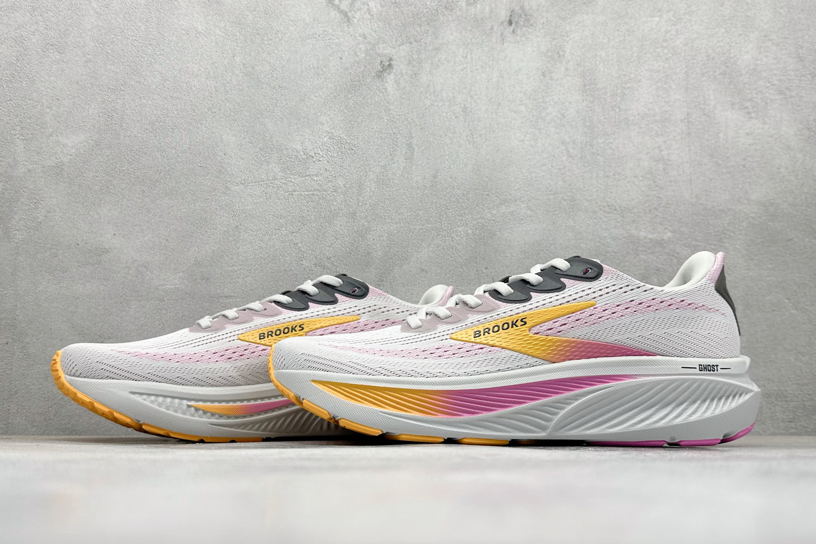 180 CK版Brooks布鲁克斯 Gho 17 网面时尚 网布耐磨透气低帮休闲跑步鞋 120431 1D 070