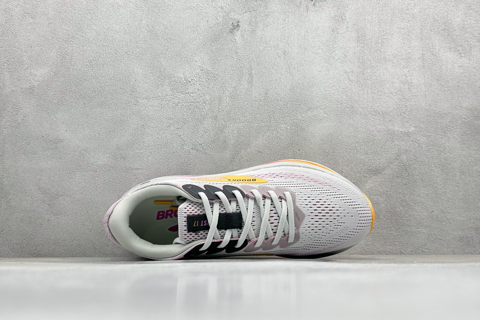 180 CK版Brooks布鲁克斯 Gho 17 网面时尚 网布耐磨透气低帮休闲跑步鞋 120431 1D 070