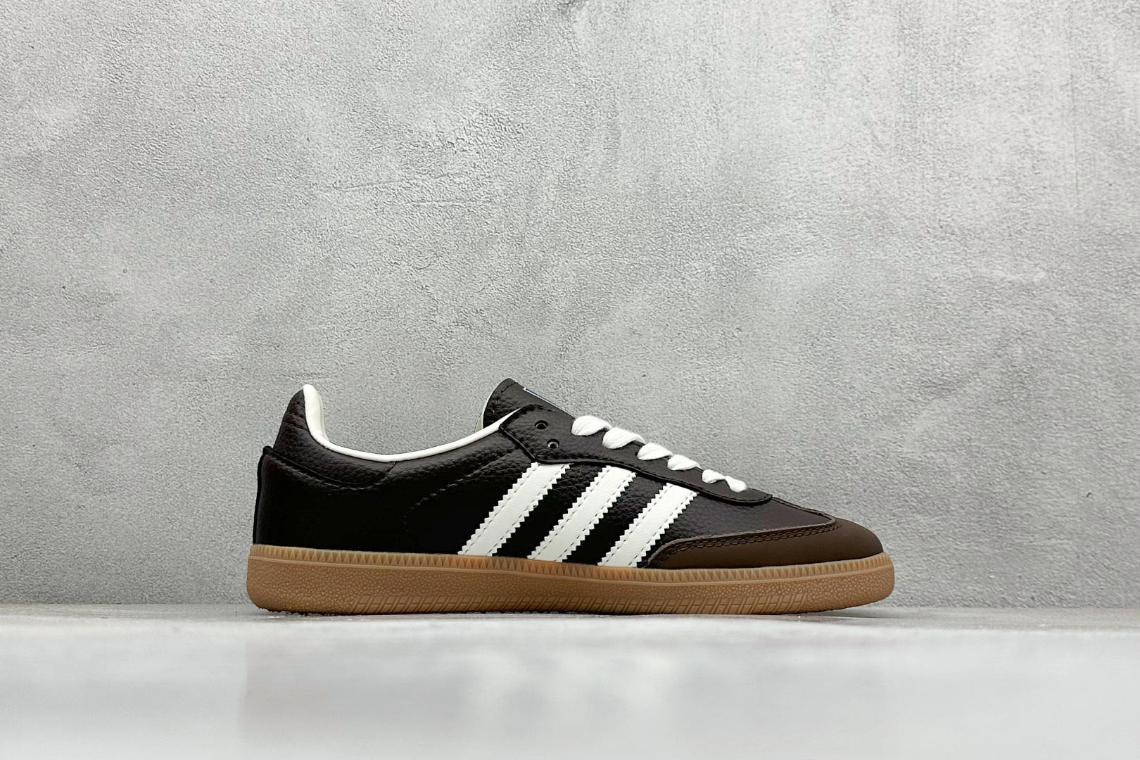180 Adidas originals Samba Handball Spezial JR0891