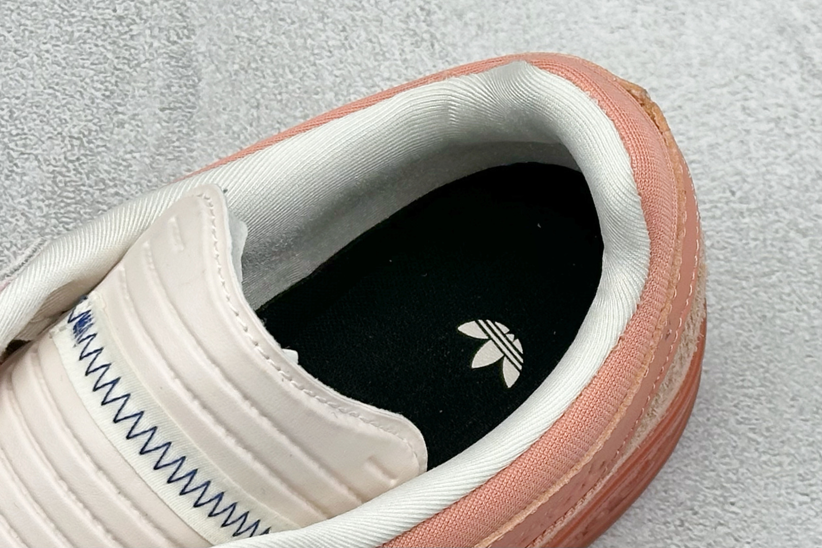 170 Bad Bunny x Adidas Gazelle Indoor 联名款 三叶草复古休闲防滑耐磨低帮板鞋 JS5052