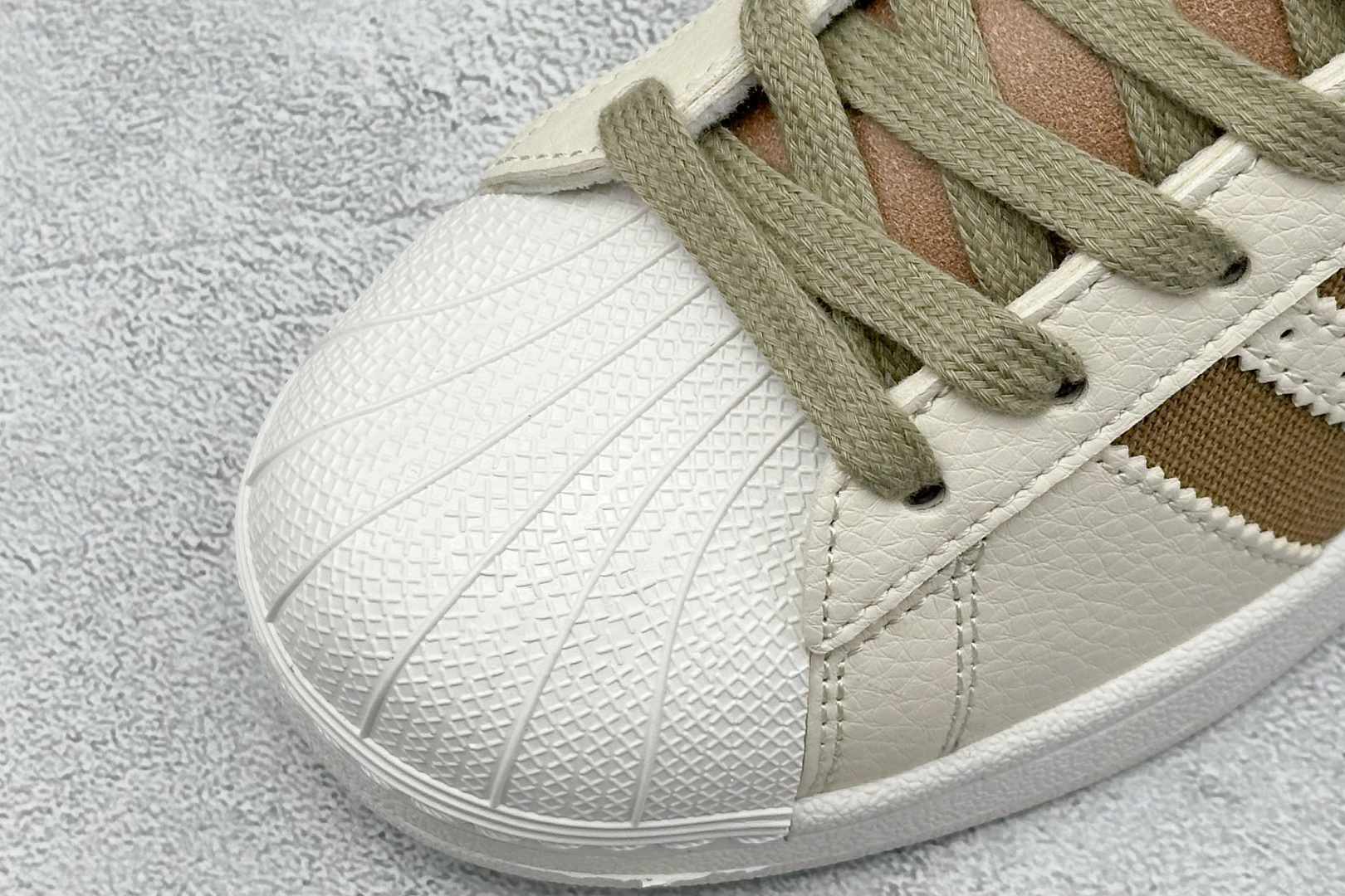 140 Adidas Originals Superstar II 贝壳头 JR6988