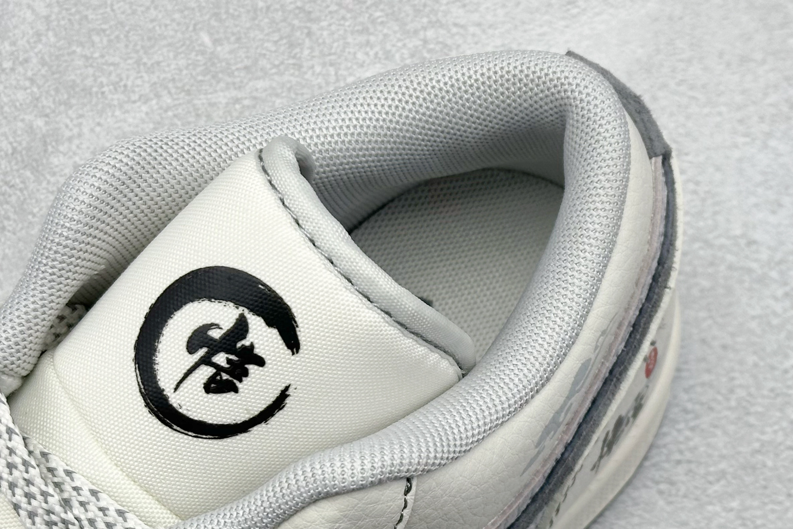 福利特价 
Air Jordan 1 Low AJ1 乔1黑神话悟空 高端定制 低帮复古篮球鞋
#定制