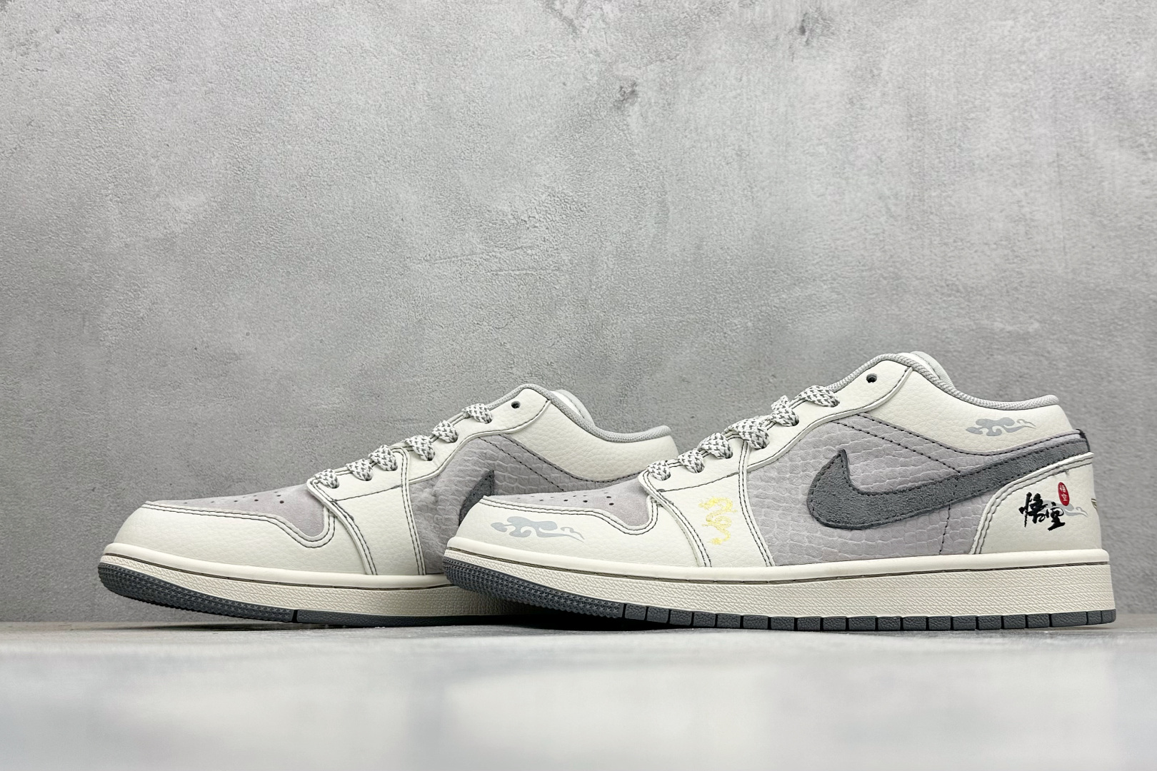 福利特价 
Air Jordan 1 Low AJ1 乔1黑神话悟空 高端定制 低帮复古篮球鞋
#定制