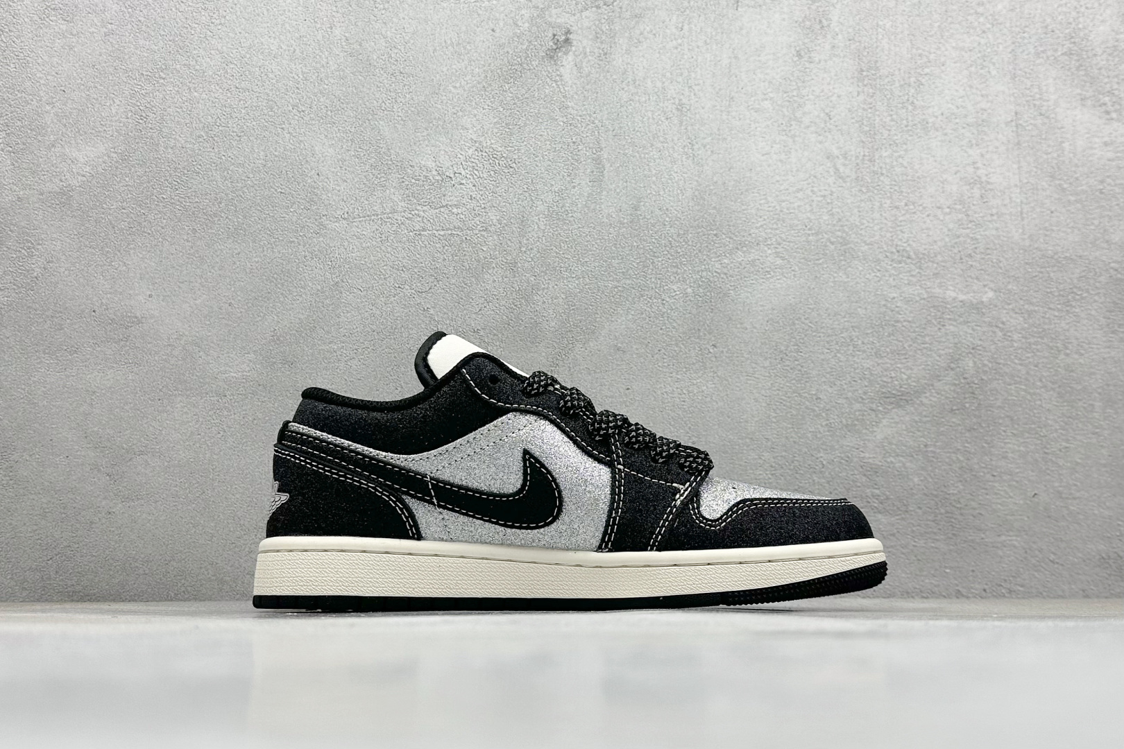 福利特价 
Air Jordan 1 Low AJ1 乔1满天星辰 高端定制 低帮复古篮球鞋
#定制鞋